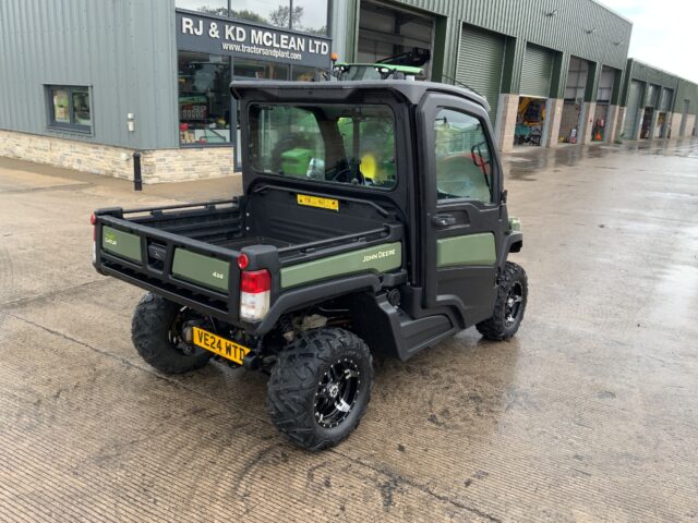 John Deere XUV Gator ATV (ST24330)
