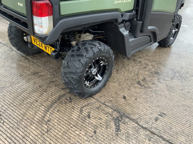 John Deere XUV Gator ATV (ST24330)