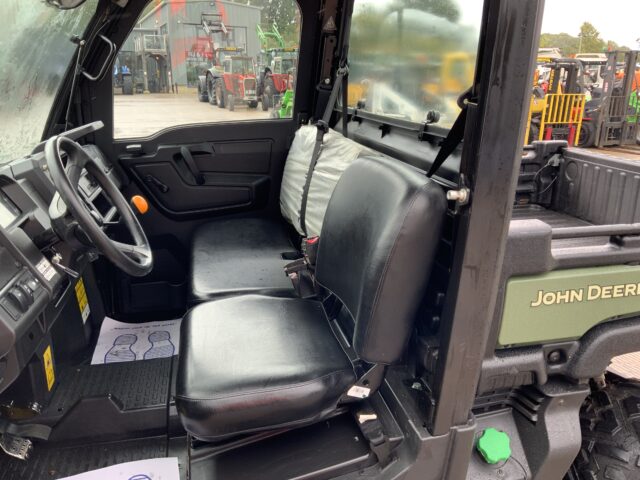 John Deere XUV Gator ATV (ST24330)