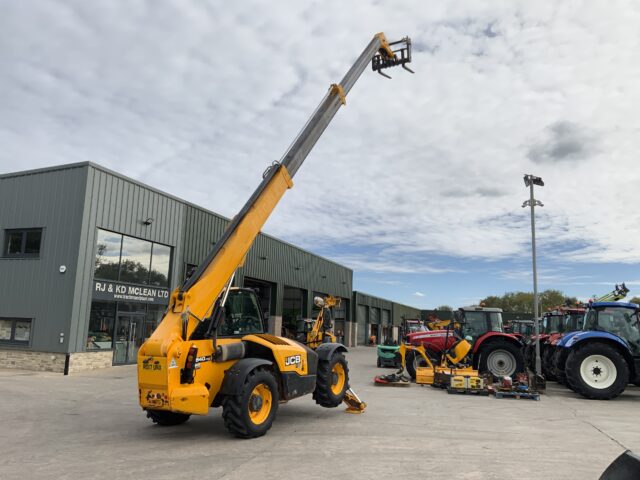 JCB 540-140 Hi Viz Telehandler (ST24049) JCB 540-140 Hi Viz Telehandler (ST24049)