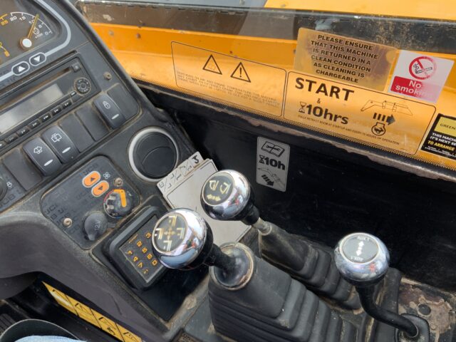 JCB 540-140 Hi Viz Telehandler (ST24049) JCB 540-140 Hi Viz Telehandler (ST24049)