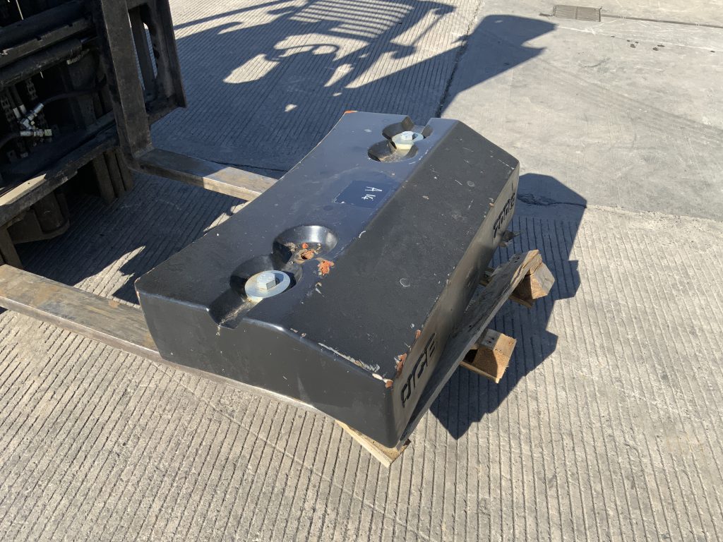 JCB 700kg Weight Slab (ST24611)