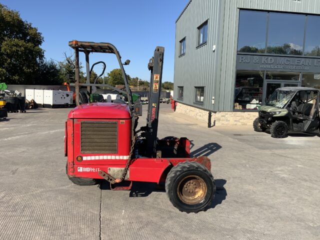 Moffett M8 25.3 Forklift (ST24021)