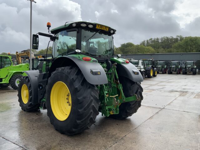 John Deere 6215R Tractor (ST23985)