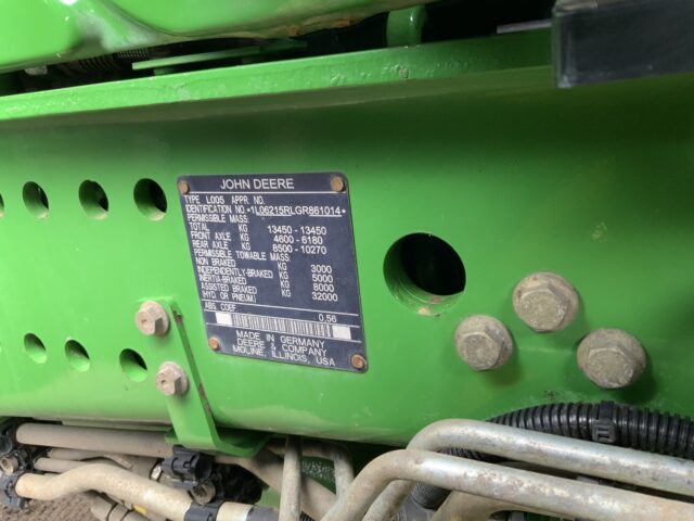John Deere 6215R Tractor (ST23985)