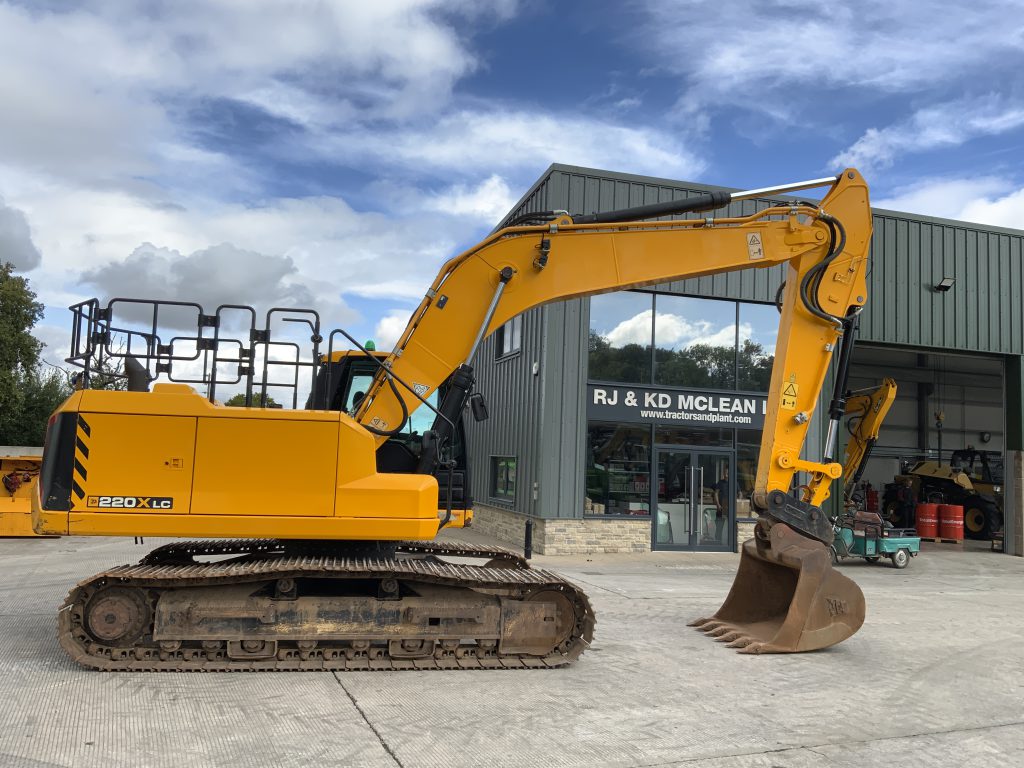 JCB 220x LC Digger (ST24262)