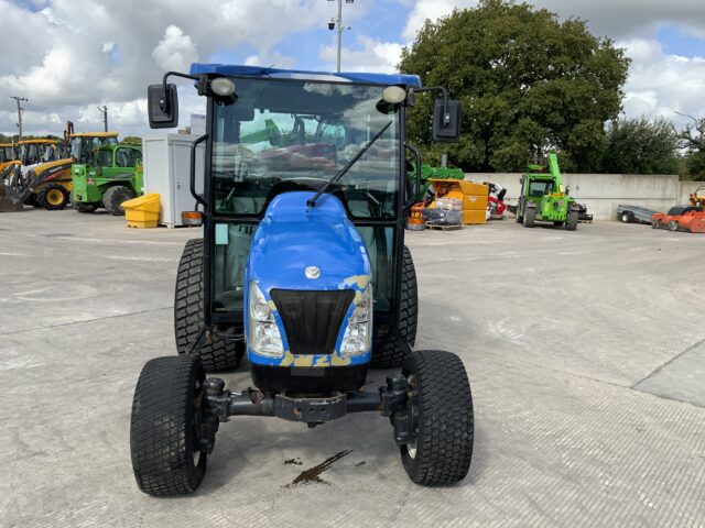New Holland Boomer 3050 Compact Tractor (ST24230)