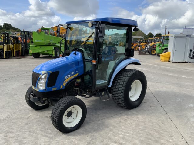 New Holland Boomer 3050 Compact Tractor (ST24230)