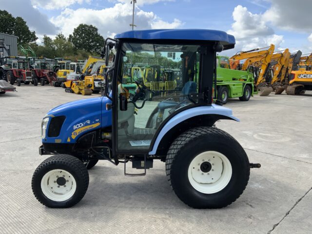 New Holland Boomer 3050 Compact Tractor (ST24230)