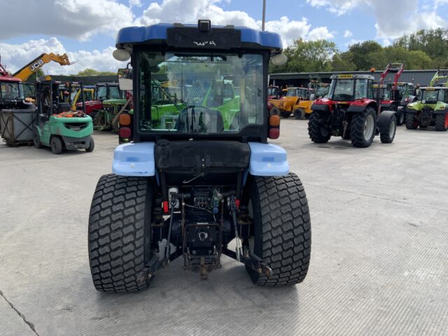 New Holland Boomer 3050 Compact Tractor (ST24230)