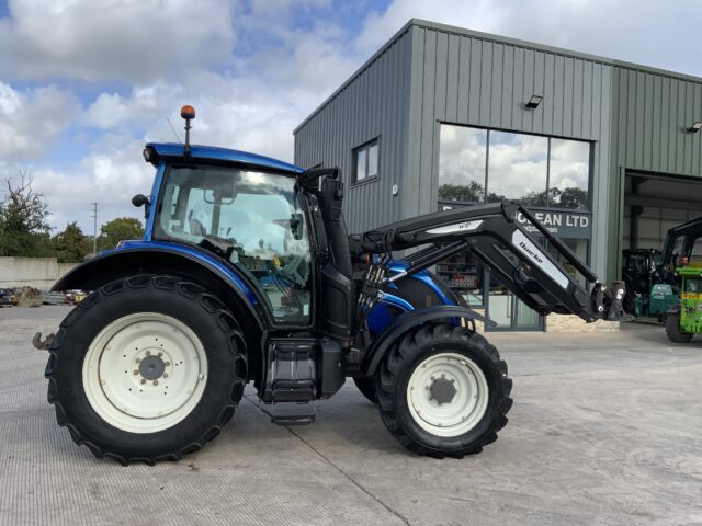 Valtra N134 Hi Tech Tractor (ST24314)
