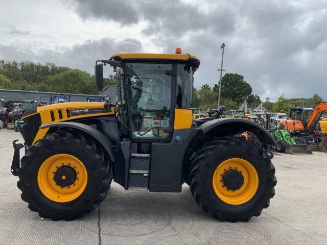 JCB 4220 Fastrac Tractor (ST24326)
