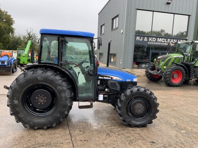 New Holland TN75s Super Steer Tractor (ST24490)