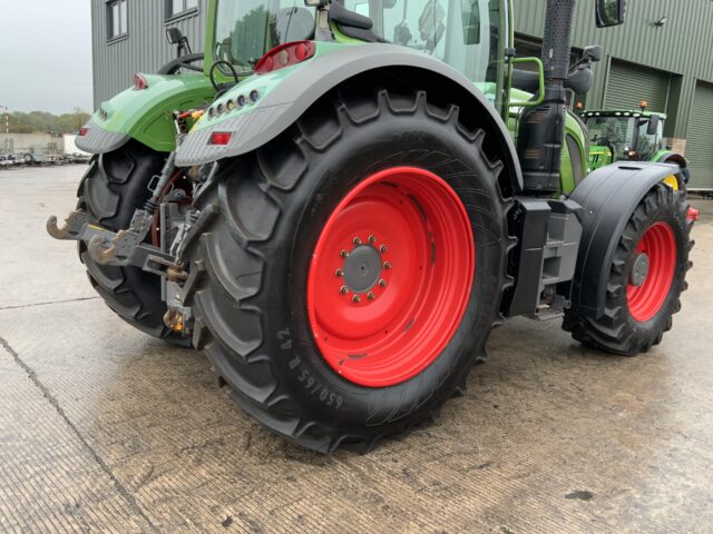 Fendt 724 Profi Plus Tractor (ST23447)