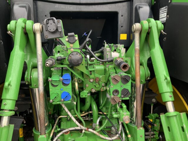 John Deere 6190R Tractor (ST24301)