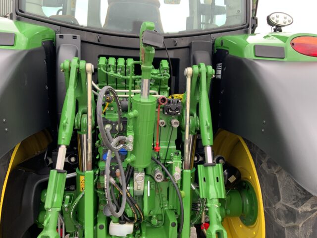 John Deere 6R.185 Tractor (ST24442)
