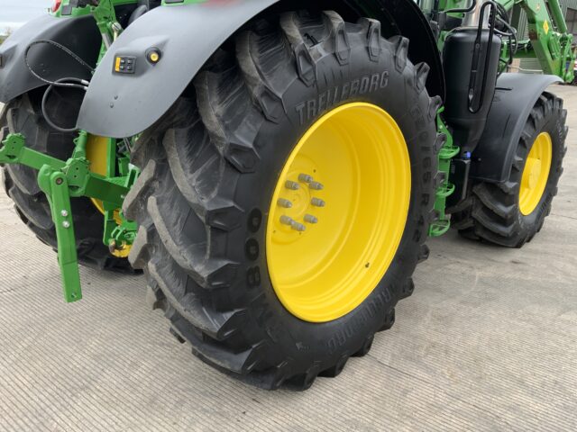 John Deere 6R.185 Tractor (ST24442)