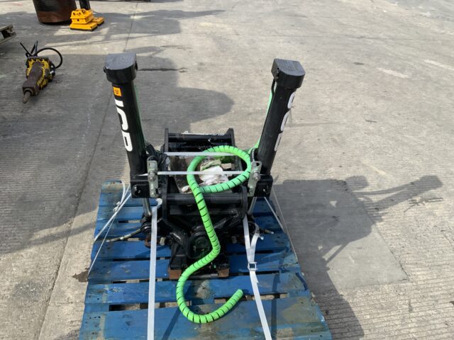Steel Wrist Tilt Rotating Quick Hitch (ST24619)