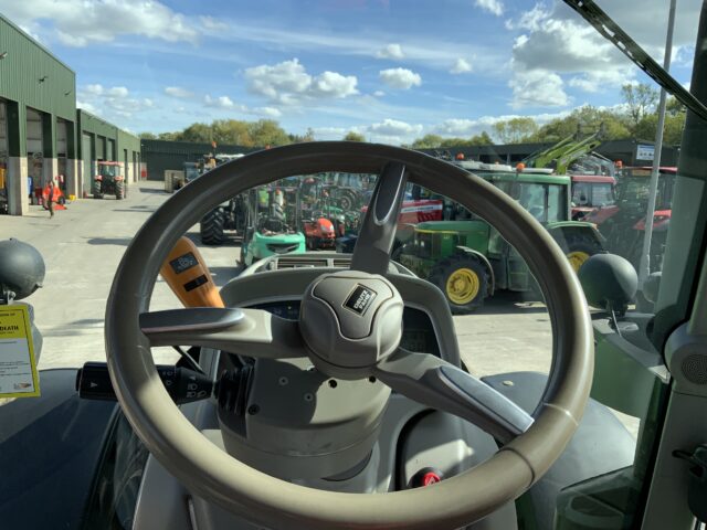 DeutzFahr 7250 TTV Agrotron Tractor (ST24394)