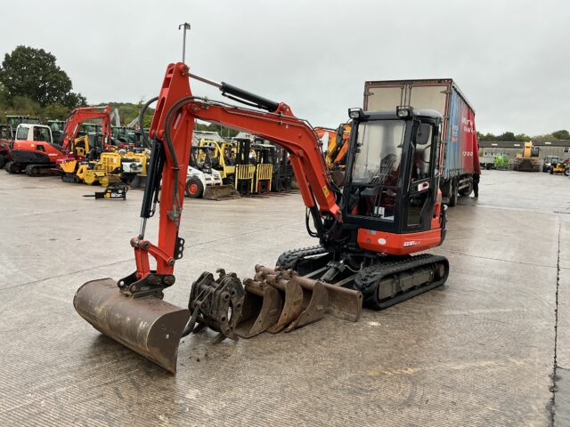 Kubota KX101-3 Digger (ST24467)