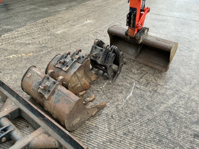 Kubota KX101-3 Digger (ST24467)
