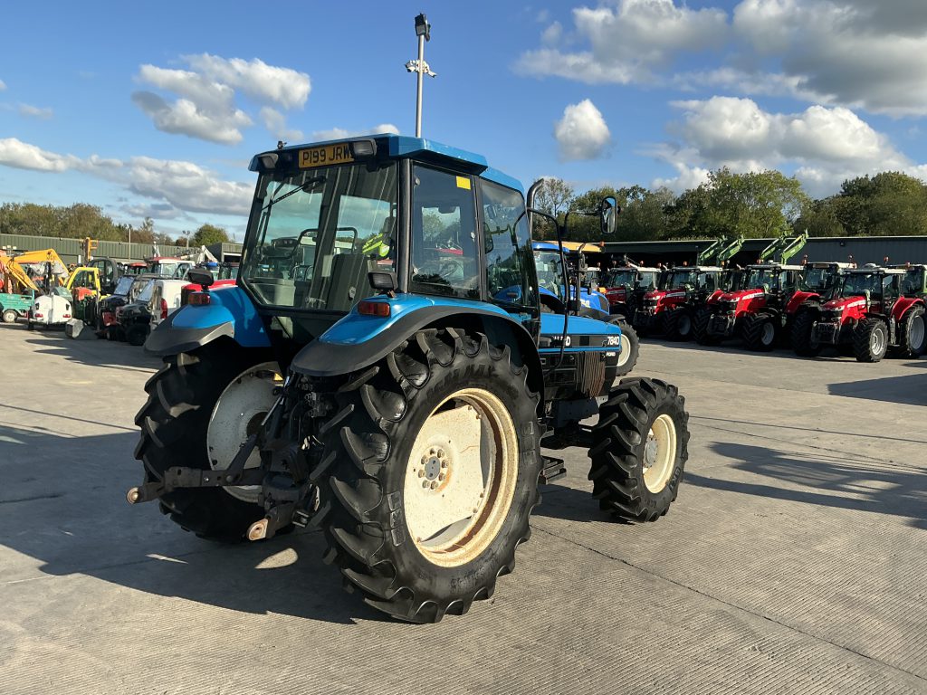 New Holland 7840 SLE Tractor (ST24087)