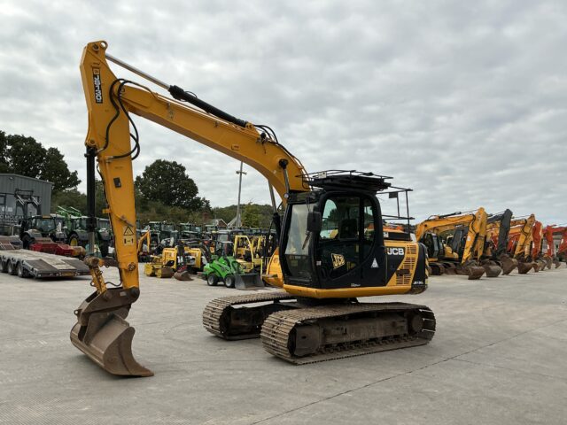 JCB JS130LC Digger (ST24112)