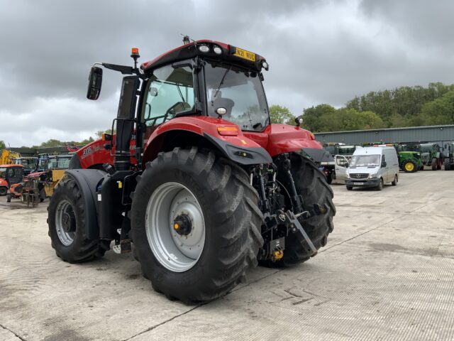 Case Magnum 310 Tractor (ST18497)