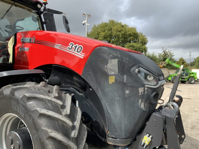 Case Magnum 310 Tractor (ST18497)