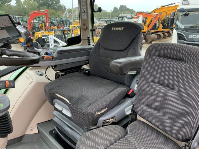 Fendt 724 Profi Plus Tractor (ST23447)