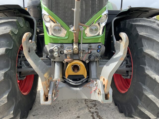 Fendt 828 Profi Plus Tractor (ST24303)