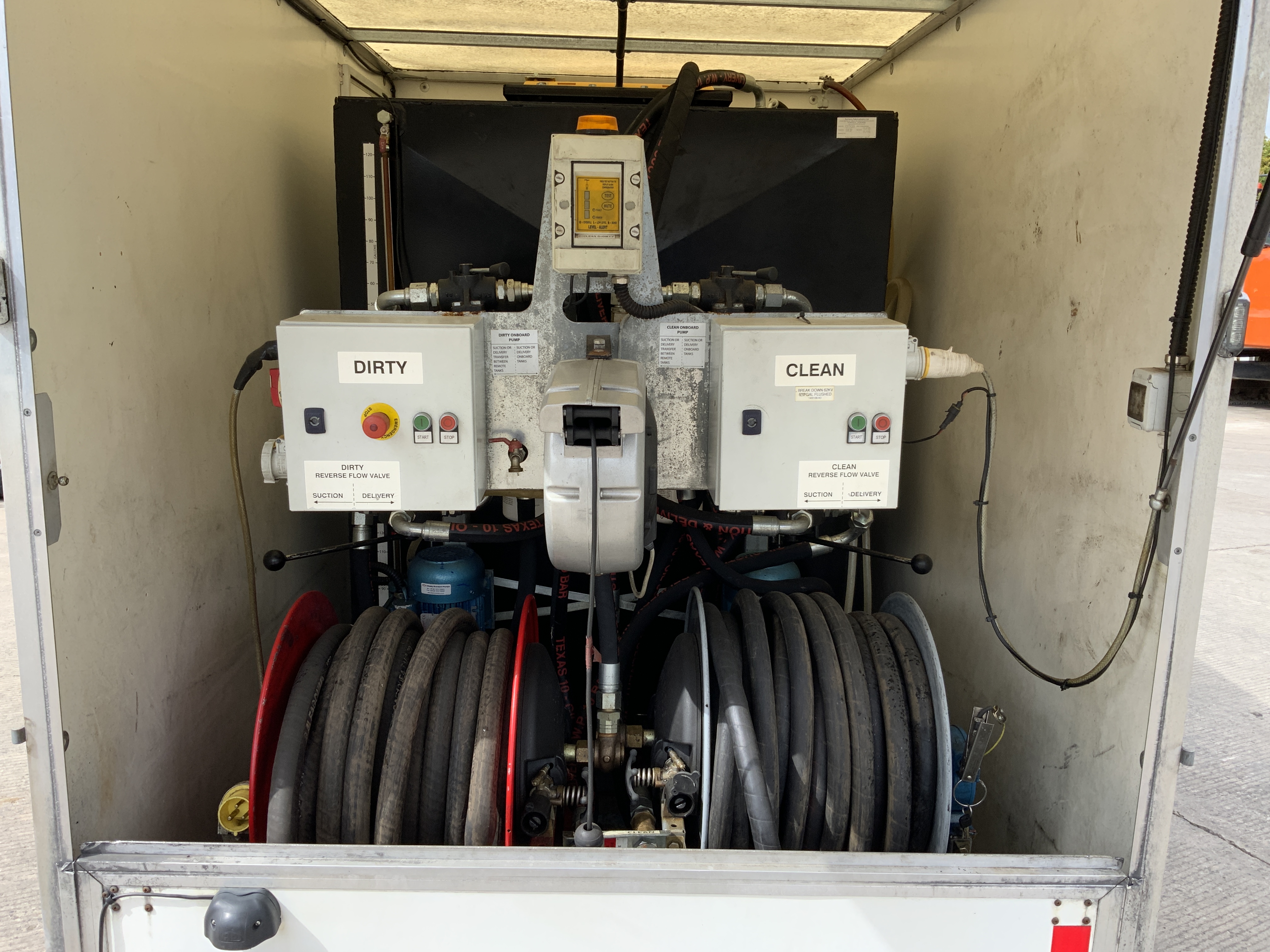 Hazelwood Oil Transfer Box trailer (ST24324)