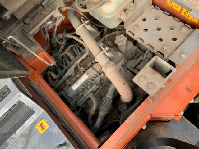 Hitachi ZX135 USB l-7 Digger (ST24052)