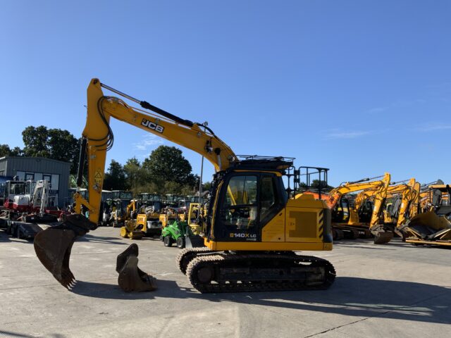JCB 140X LC Digger (ST24657)