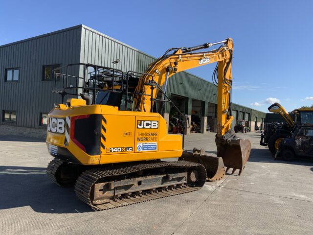JCB 140X LC Digger (ST24657)