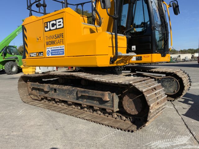 JCB 140X LC Digger (ST24657)