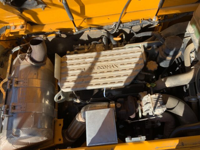 JCB 140X LC Digger (ST24657)