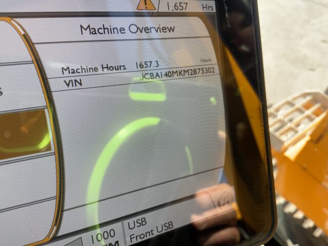 JCB 140X LC Digger (ST24657)