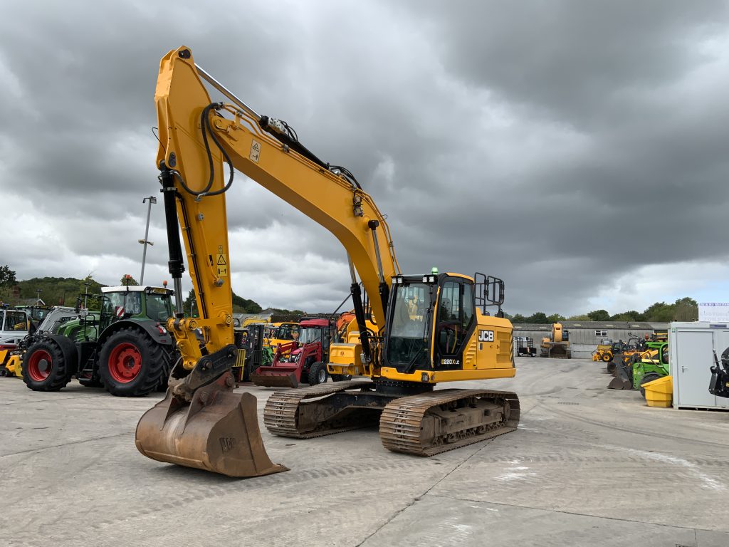 JCB 220x LC Digger (ST24262)