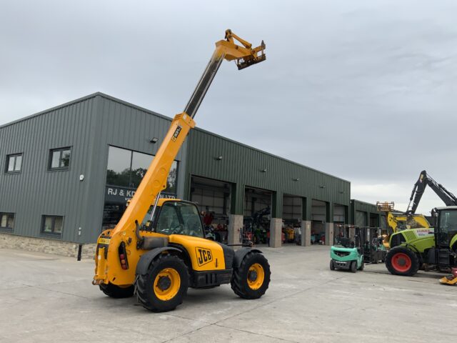 JCB 531-70 Agri super Telehandler (ST23685)
