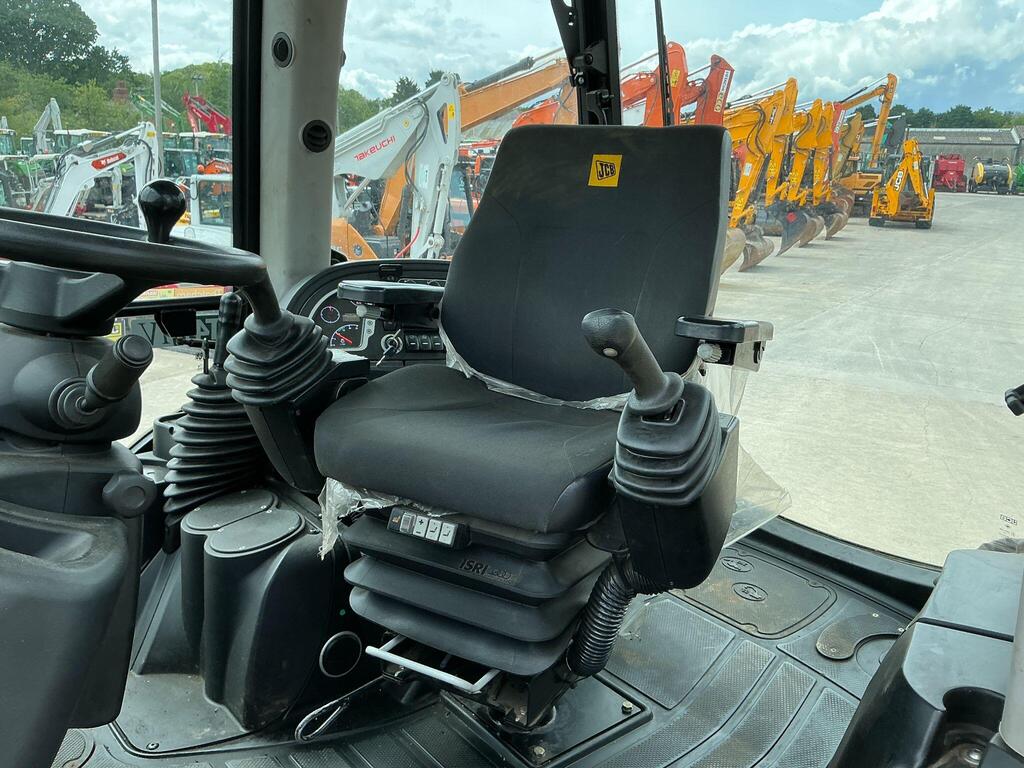 JCB 5CX Waste Master Wheeled Digger (ST23511)