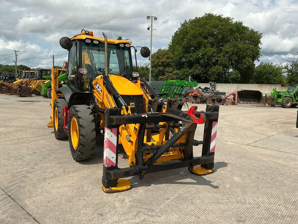 JCB 5CX Waste Master Wheeled Digger (ST23511)