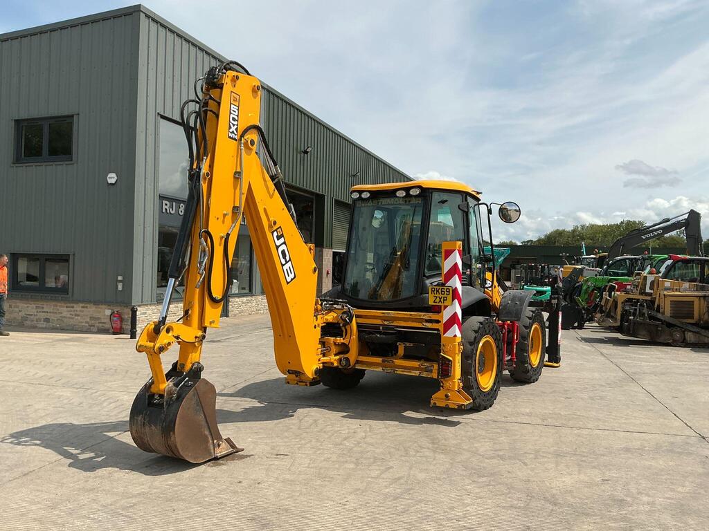 JCB 5CX Waste Master Wheeled Digger (ST23511)