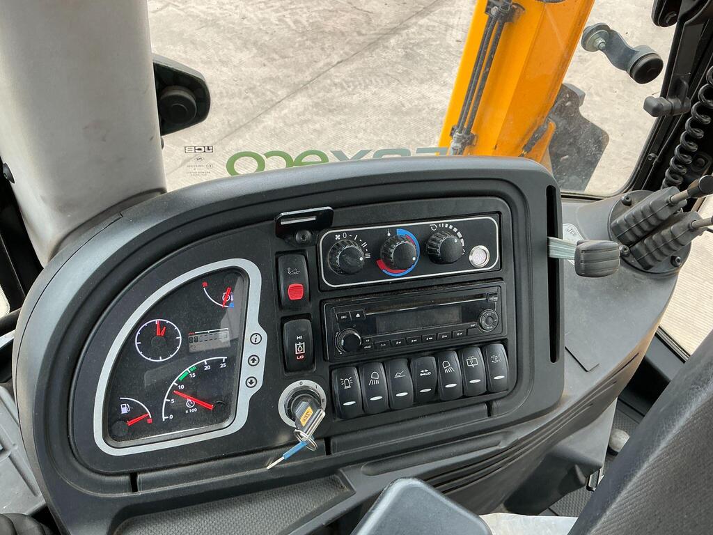 JCB 5CX Waste Master Wheeled Digger (ST23511)