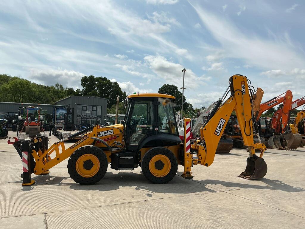 JCB 5CX Waste Master Wheeled Digger (ST23511)