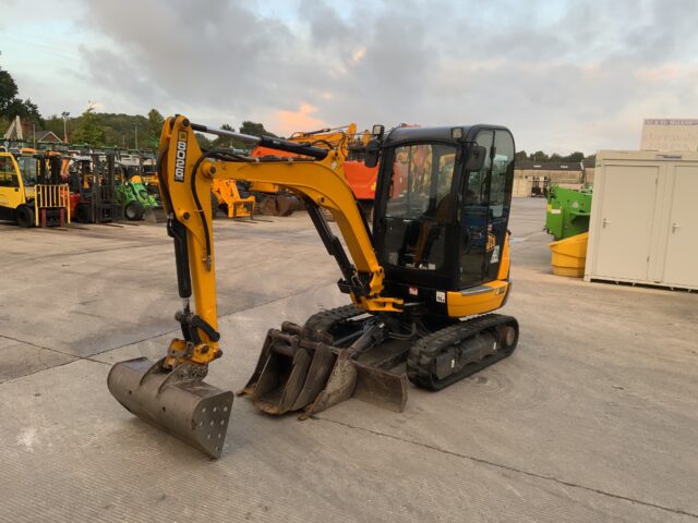 JCB 8026 CTS Digger (ST24349)