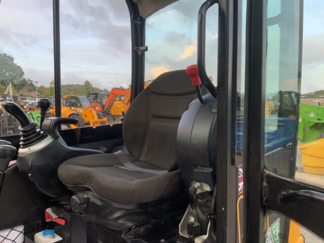 JCB 8026 CTS Digger (ST24349)