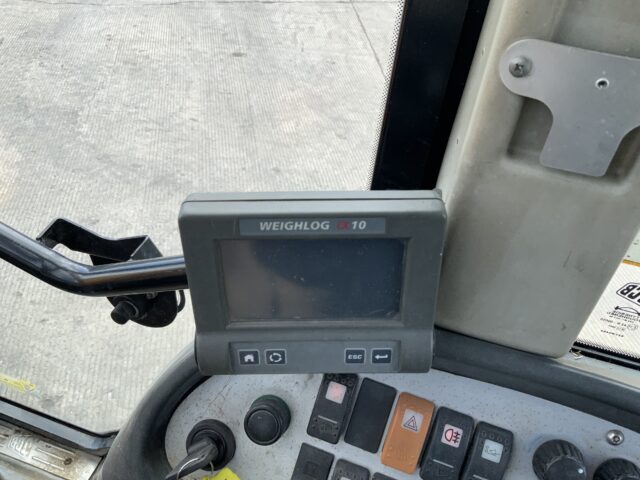 JCB TM310 Agri Pivot Steer Telehandler (ST22428)