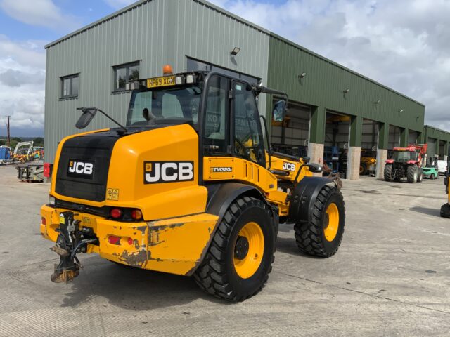 JCB TM320S Pivot Steer Telehandler (ST23560)