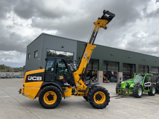 JCB TM320S Pivot Steer Telehandler (ST23831)